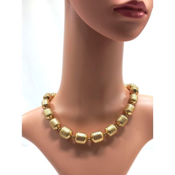 MONET signed golden textured barrells necklace - Picture 2 of 5